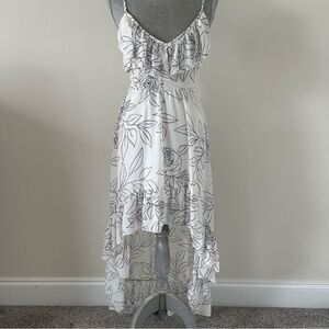 Heart Soul Flowy Wht & Blk Floral Dress. Hi-Low, Feminine & Lightweight SZ XS